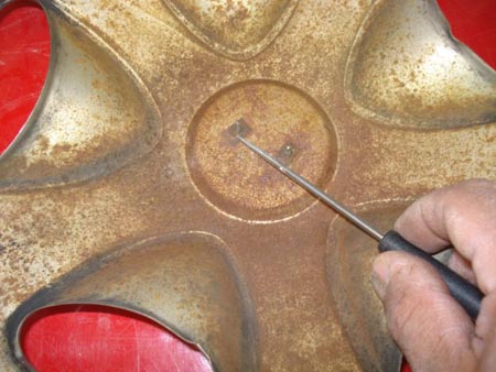 Removing center ornaments